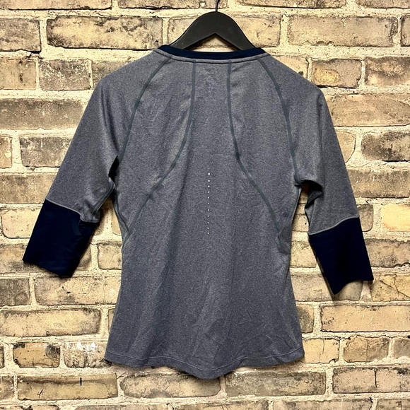 EUC ASICS long sleeve workout dry fit running gym shirt medium - Picture 5 of 7